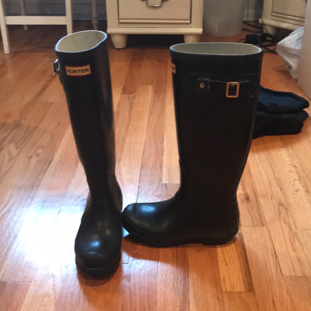 PERFECT CONDITION tall hunter rain boots